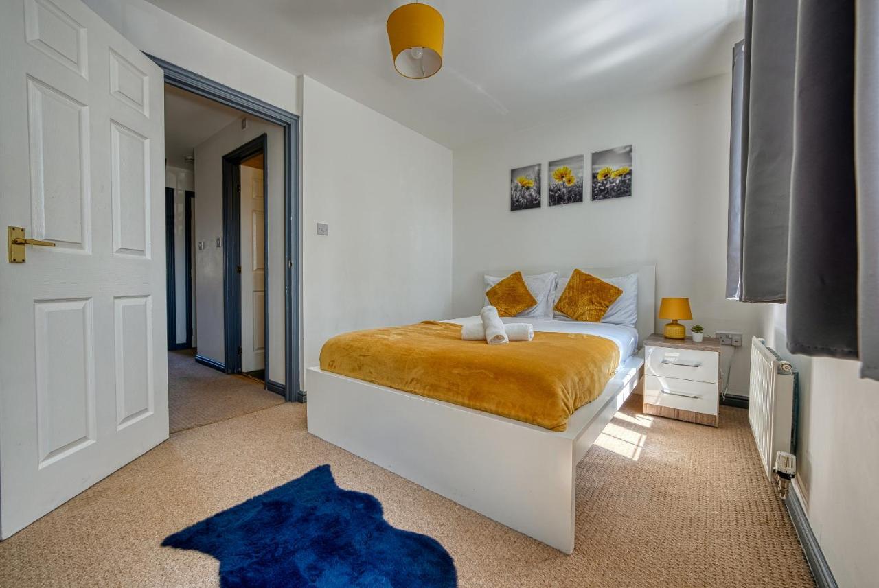Nec Exhibitor Home, Stay Near Birmingham Airport Екстериор снимка