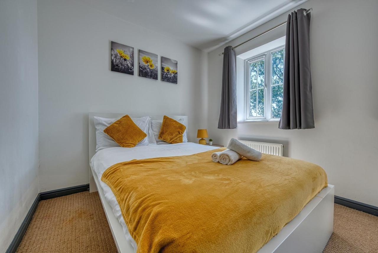 Nec Exhibitor Home, Stay Near Birmingham Airport Екстериор снимка