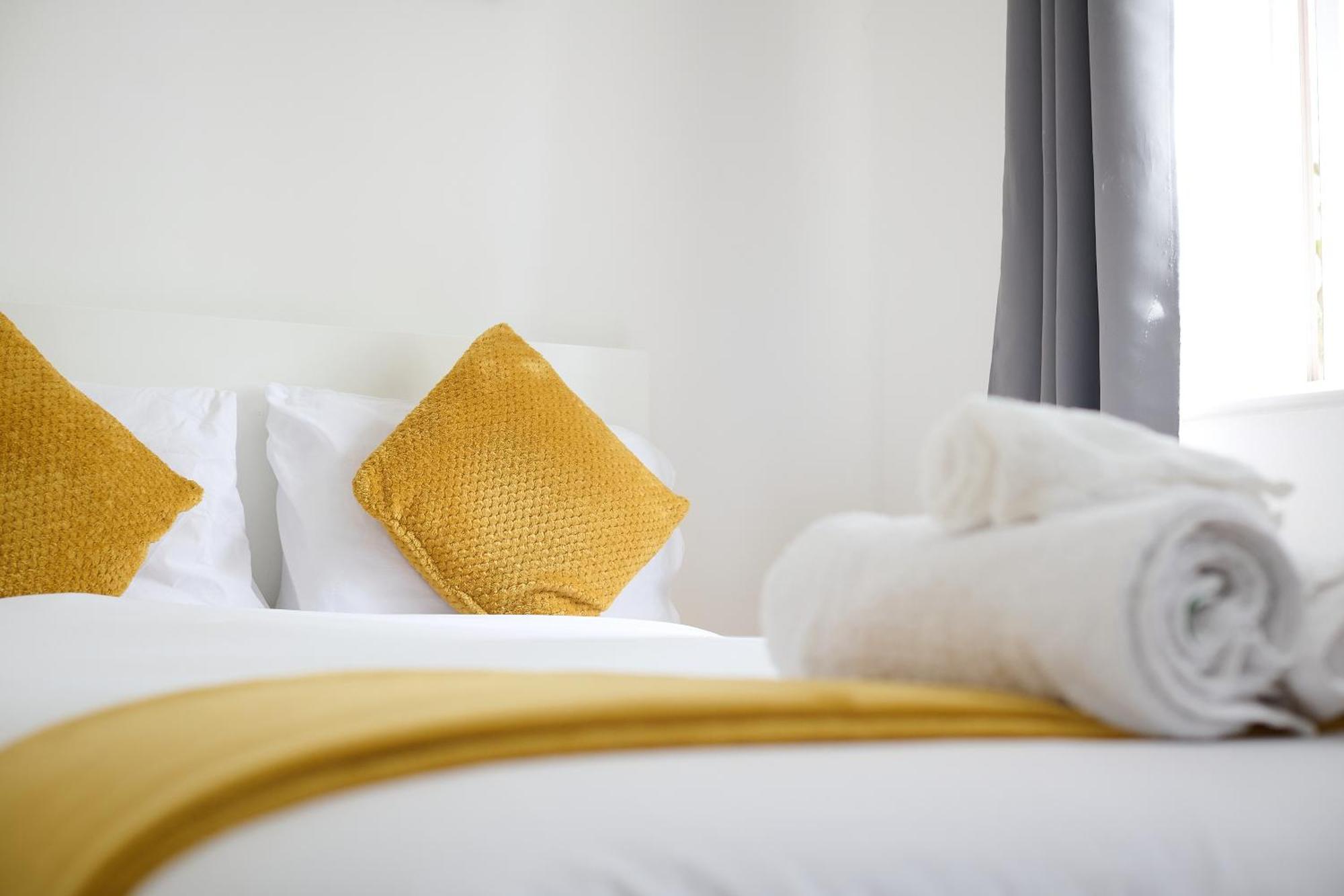 Nec Exhibitor Home, Stay Near Birmingham Airport Екстериор снимка