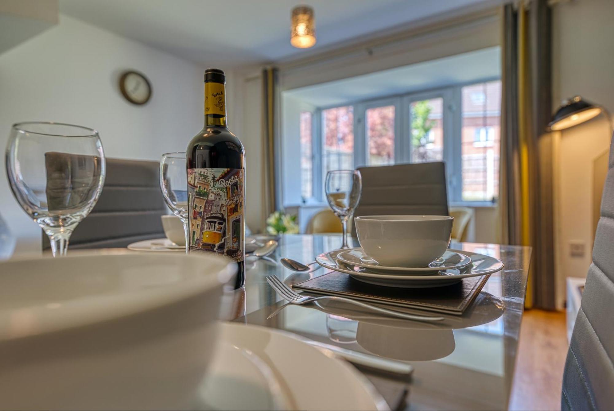 Nec Exhibitor Home, Stay Near Birmingham Airport Екстериор снимка