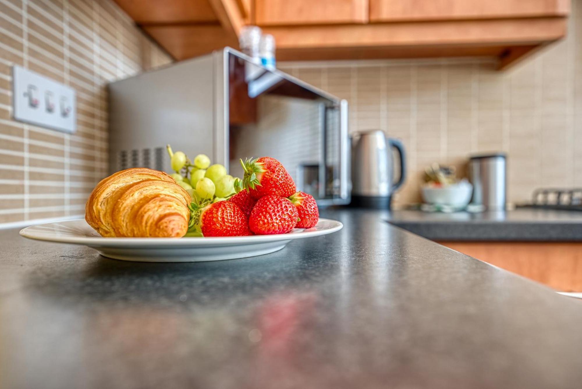 Nec Exhibitor Home, Stay Near Birmingham Airport Екстериор снимка